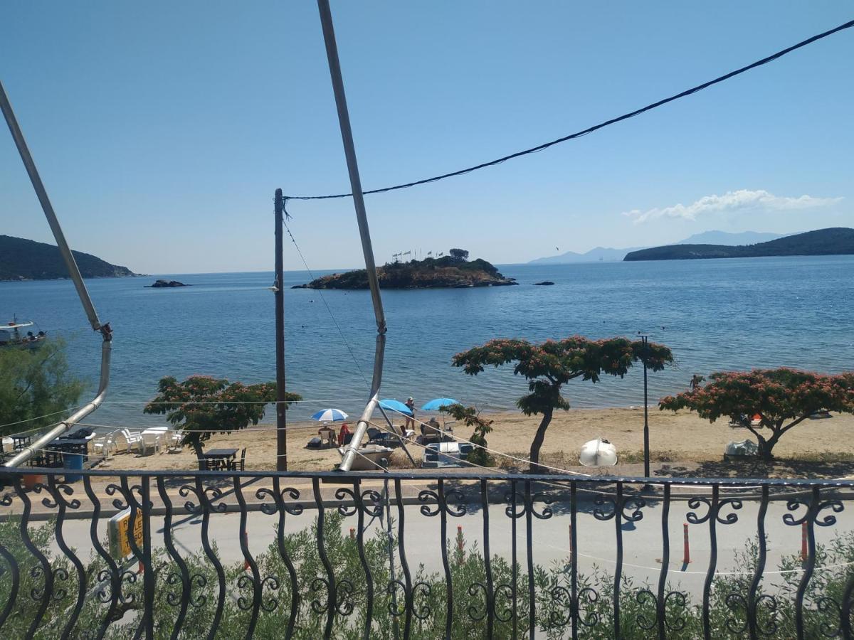 Villa Tasos Néa Péramos Exteriör bild