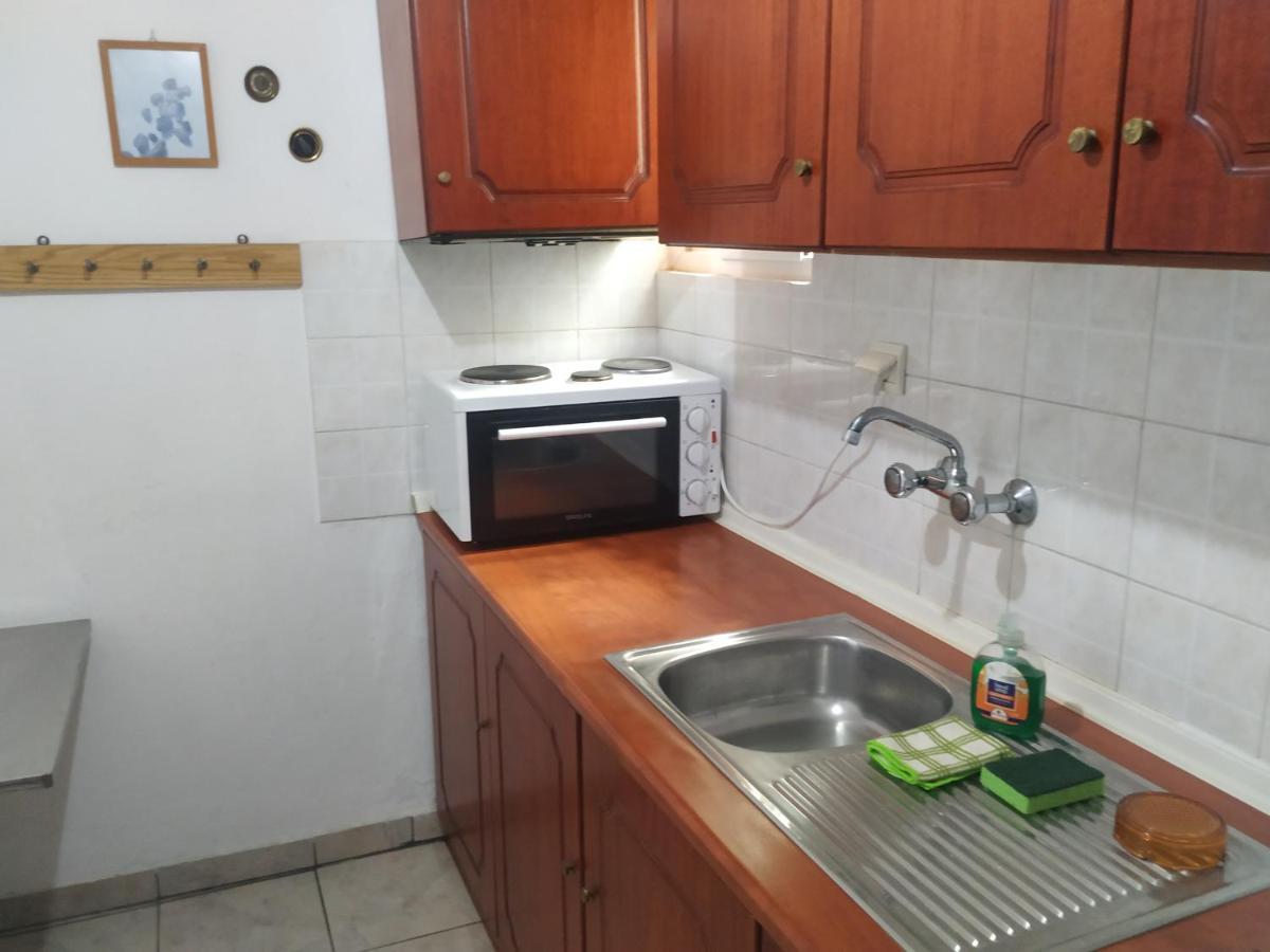 Villa Tasos Néa Péramos Exteriör bild