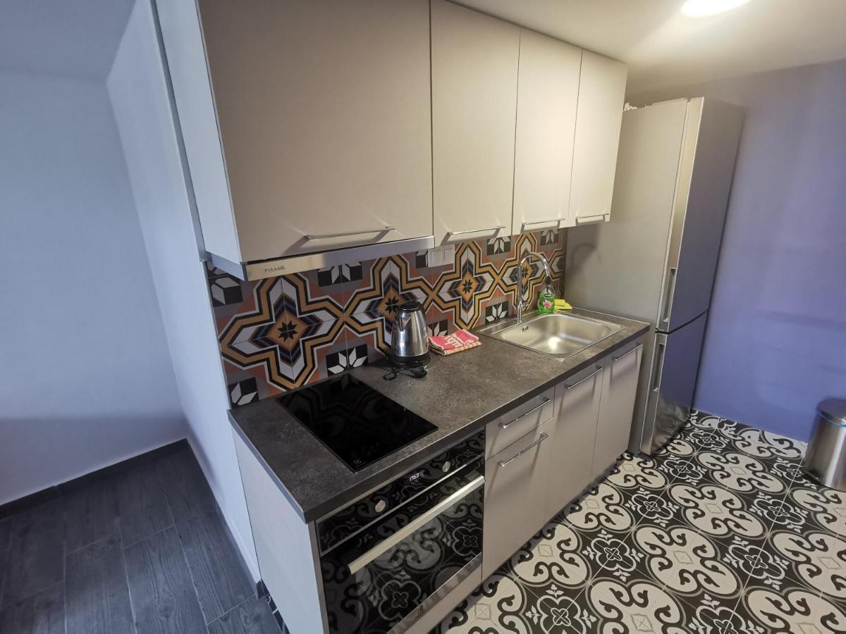 Villa Tasos Néa Péramos Exteriör bild