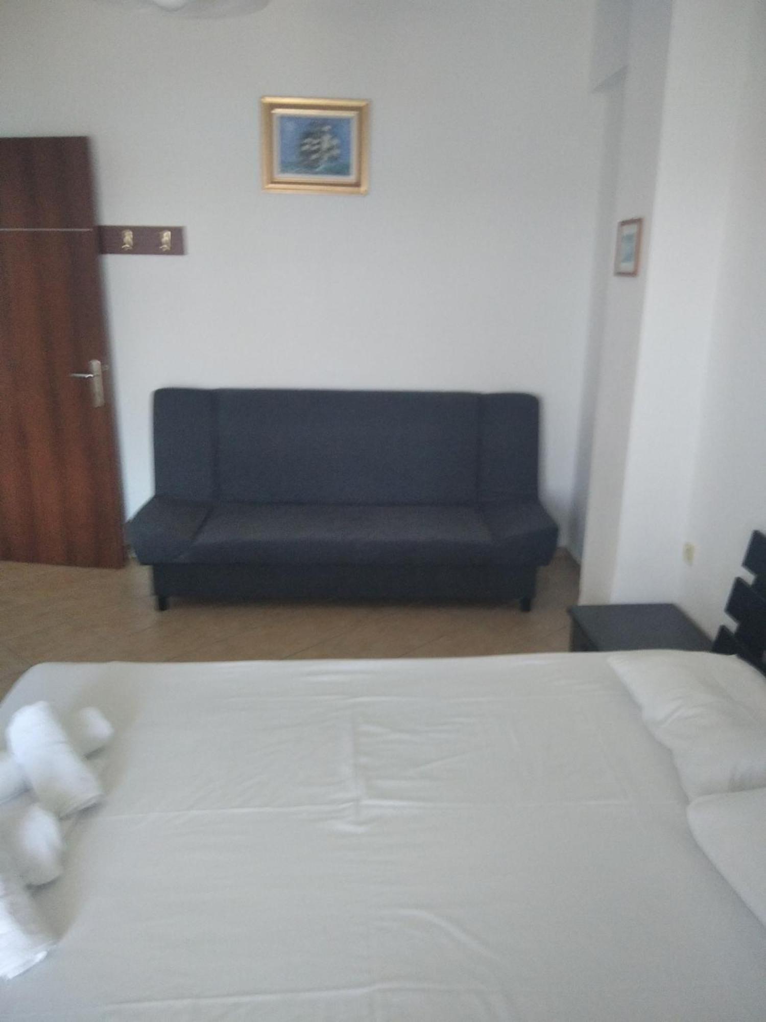 Villa Tasos Néa Péramos Exteriör bild